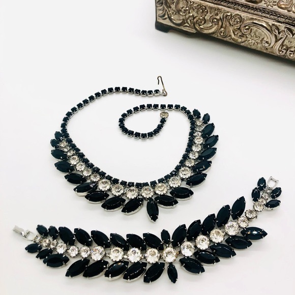 Vintage WEISS Black Crystal Demi Parure Necklace Bracelet Set - Picture 17 of 17